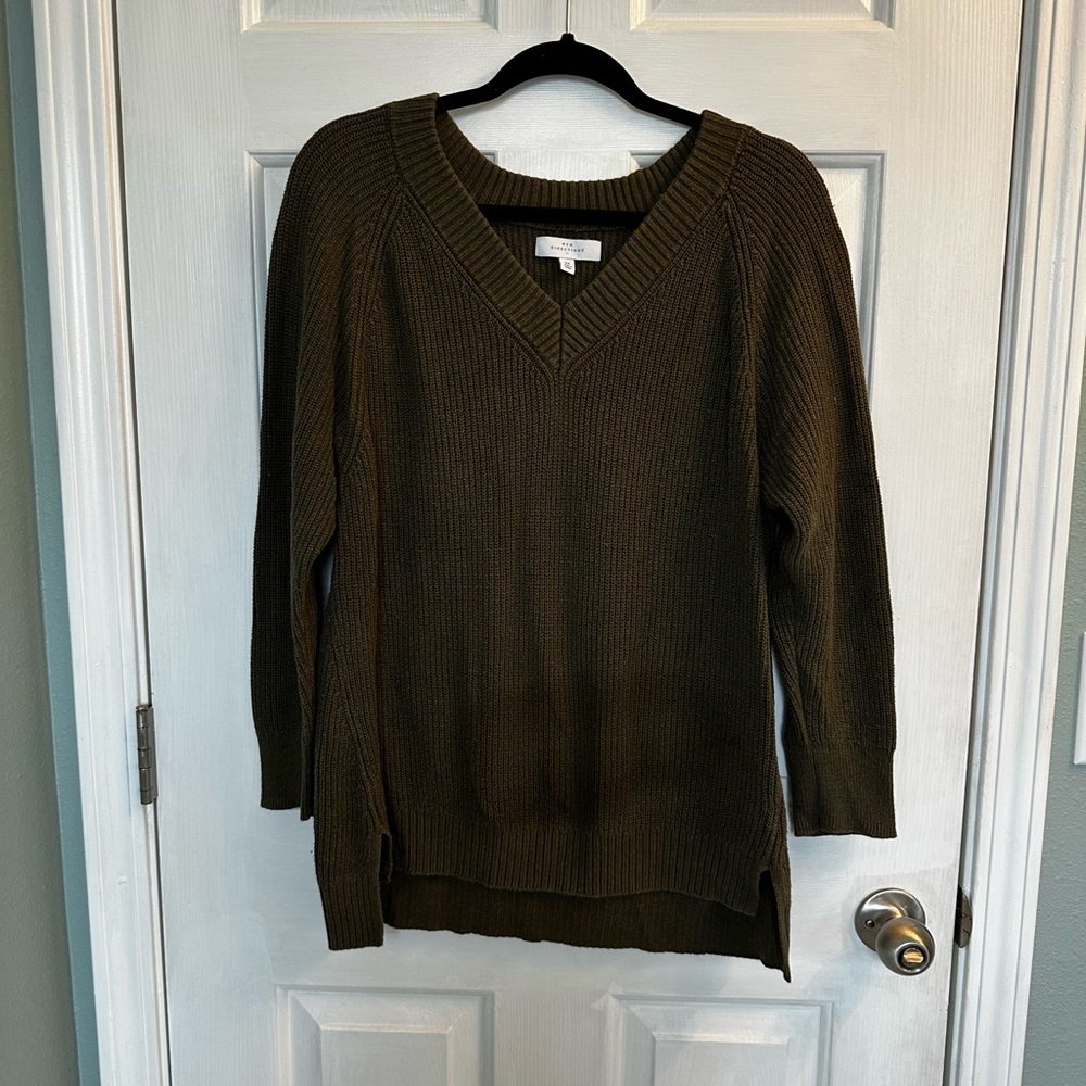 New Directions Green V-Neck Sweater Relaxed Fit
